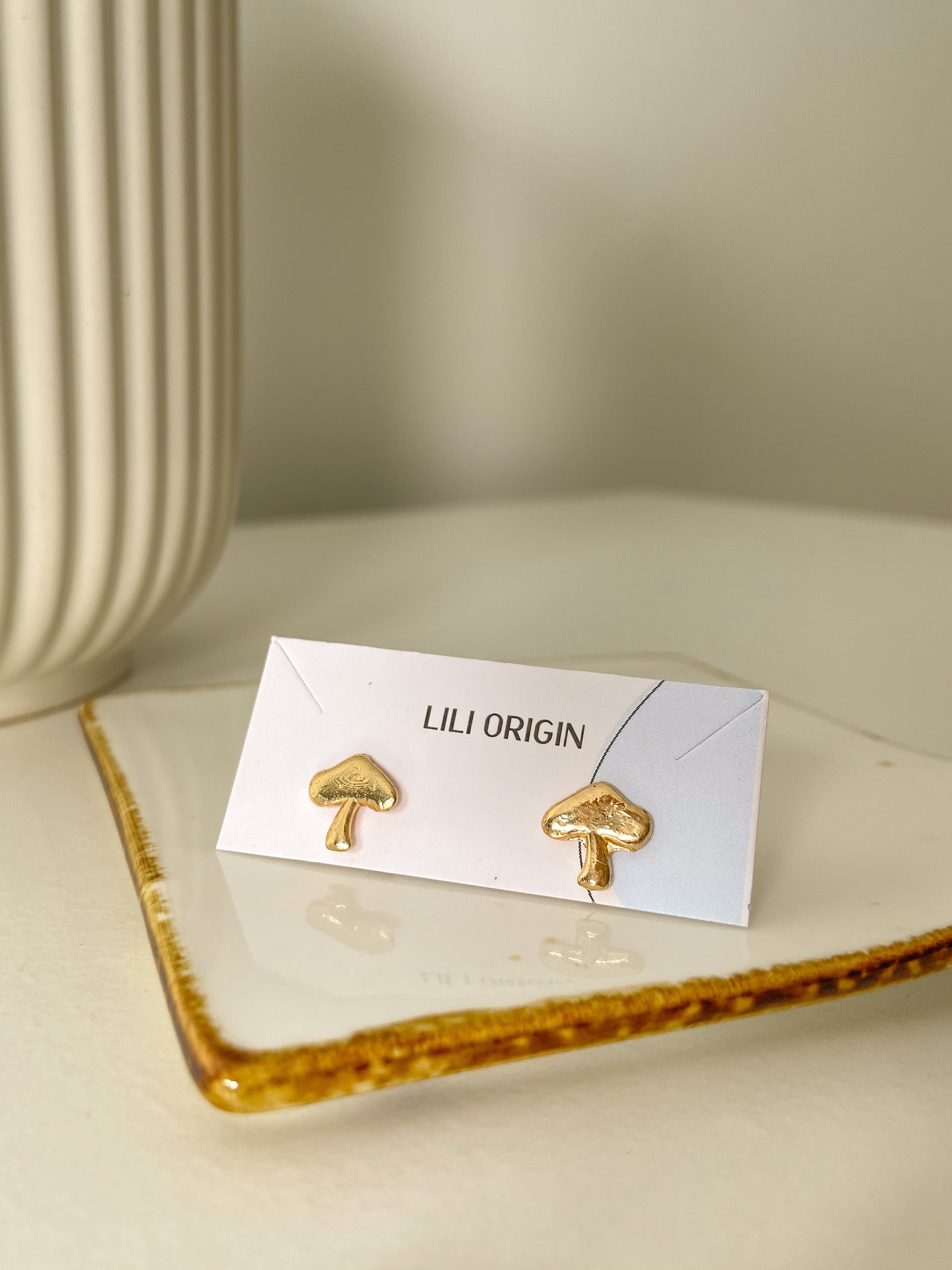 Mushroom Stud Singles Earring